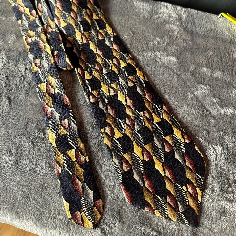 Botany 500 men’s silk‎ tie